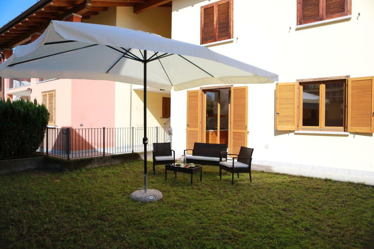 Casa "Giardino Sulla Baia" Apartment Colico Exterior photo