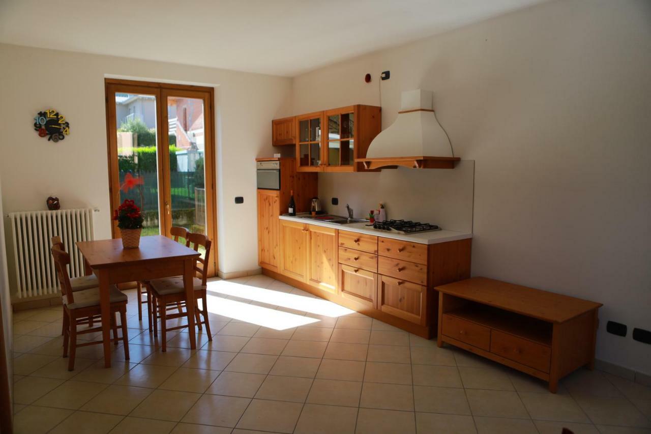 Casa "Giardino Sulla Baia" Apartment Colico Exterior photo